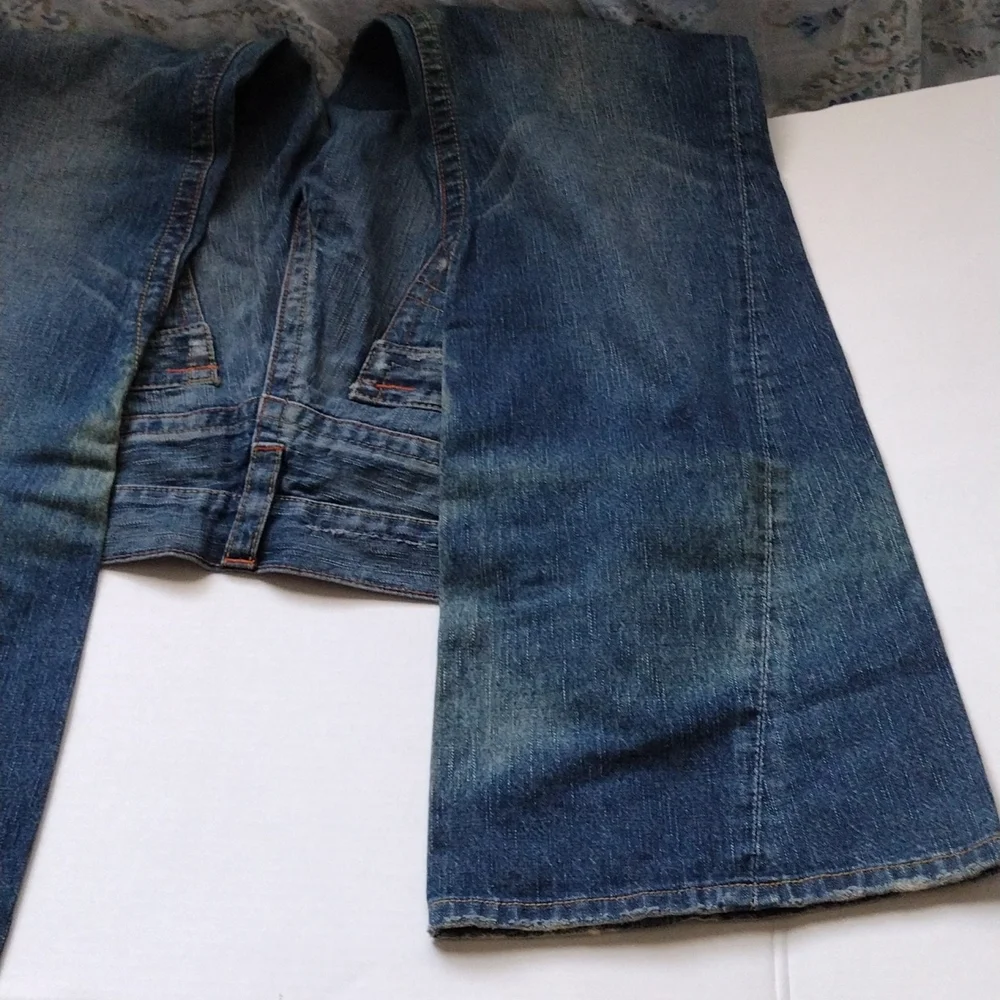 True Religion, 38